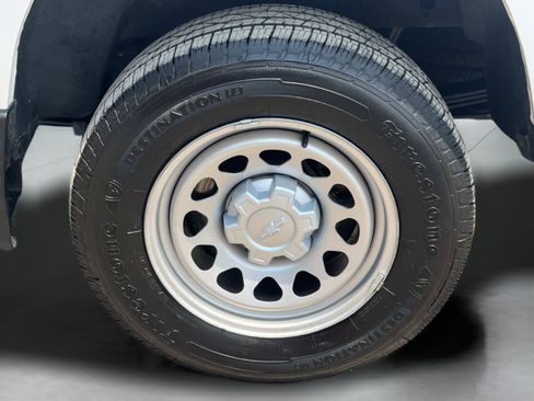 Used 2025 Chevrolet Colorado W/T RWD image 36