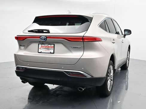 Used 2024 Toyota Venza Limited AWD/4WD image 6
