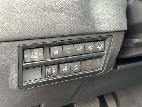 Used 2024 Toyota Tundra Limited w/ Power Package image 27