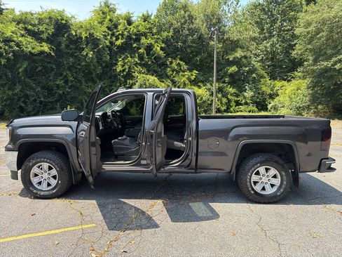 Used 2016 GMC Sierra 1500 SLE w/ SLE Value Package AWD/4WD image 21