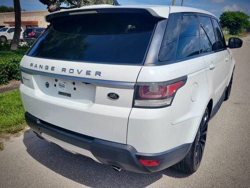 Used 2016 Land Rover Range Rover Sport SE AWD/4WD image 12
