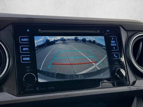 Used 2016 Toyota Tacoma TRD Sport w/ Towing Package RWD image 13