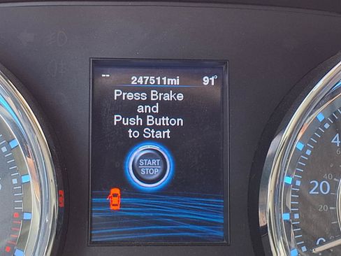 Used 2012 Chrysler 300 RWD image 20
