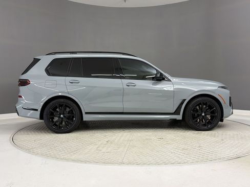 Used 2025 BMW X7 M60i AWD/4WD image 8