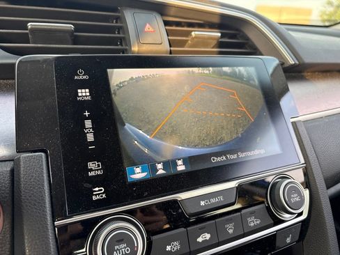 Used 2016 Honda Civic Touring image 23