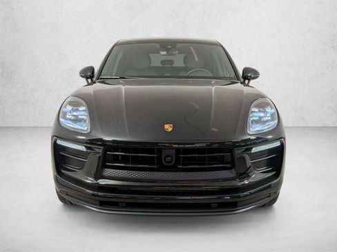 Certified 2025 Porsche Macan Turbo AWD/4WD image 6
