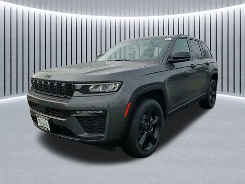 New 2026 Jeep Grand Cherokee Limited w/ Limited Altitude Package image 20