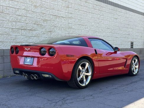 Used 2005 Chevrolet Corvette Coupe w/ Preferred Equipment Group RWD image 3