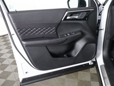 New 2025 Mitsubishi Outlander SEL Black Edition image 26