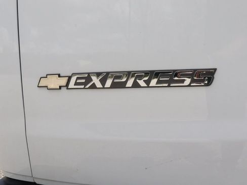 Used 2024 Chevrolet Express 2500 w/ Driver Convenience Package RWD image 22