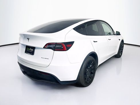 Used 2021 Tesla Model Y Long Range AWD/4WD image 9