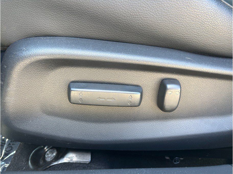 Used 2019 Honda Civic EX-L image 16