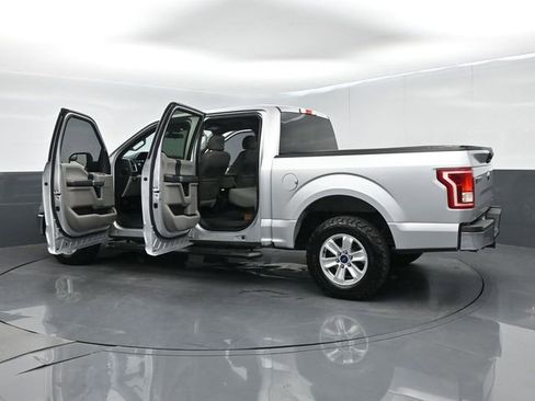 Used 2015 Ford F150 XLT w/ Trailer Tow Package RWD image 62