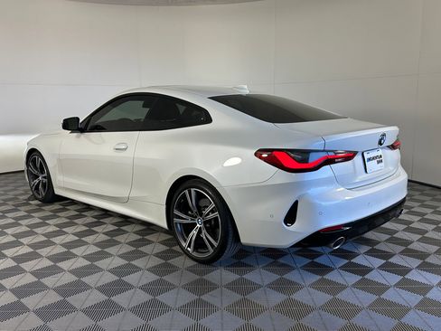 Used 2023 BMW 430i Coupe w/ Premium Package image 3
