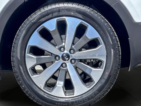 Used 2020 Kia Telluride S w/ S 8 Passenger Seating Package FWD image 26