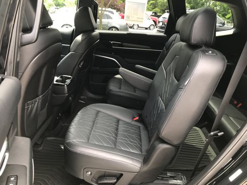 Used 2025 Kia Telluride SX Prestige X-Line AWD/4WD image 29