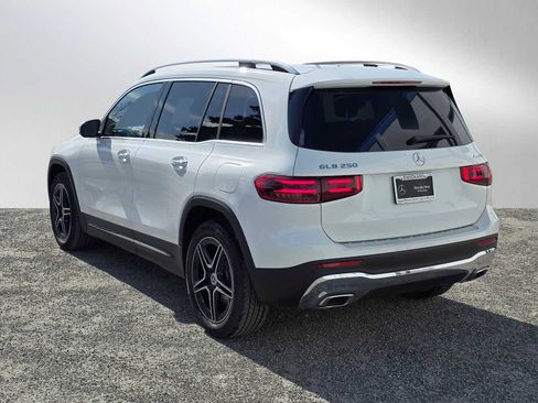 New 2026 Mercedes-Benz GLB 250 4MATIC image 5