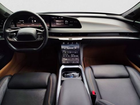 Used 2024 Lucid Air Touring image 12