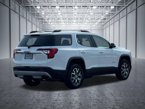 Used 2022 GMC Acadia SLT w/ Technology Package AWD/4WD image 12