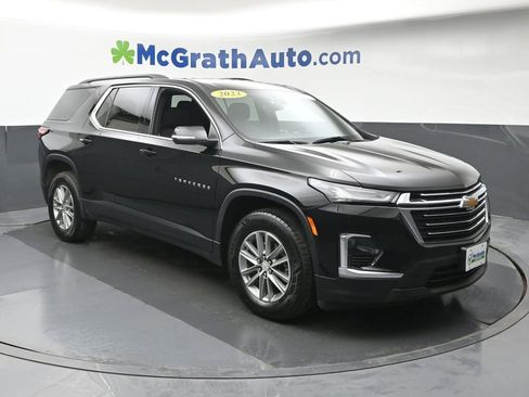 Used 2023 Chevrolet Traverse LT AWD/4WD image 2