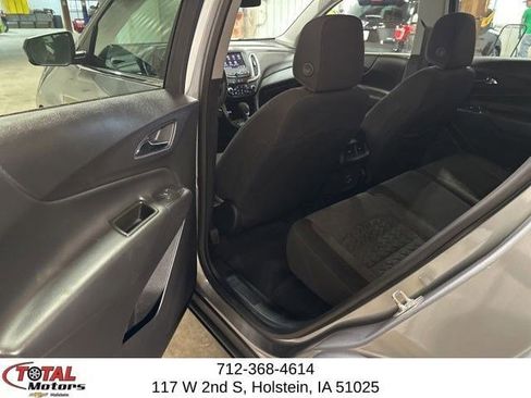 Used 2024 Chevrolet Equinox LT AWD/4WD image 23
