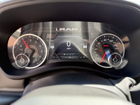 New 2025 RAM 2500 Big Horn AWD/4WD image 11