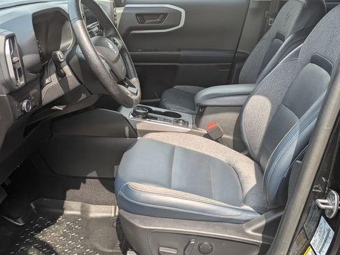 Used 2021 Ford Bronco Sport Outer Banks w/ Outer Banks Package image 11