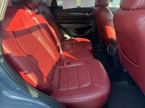 Used 2023 MAZDA CX-5 Carbon Edition image 23