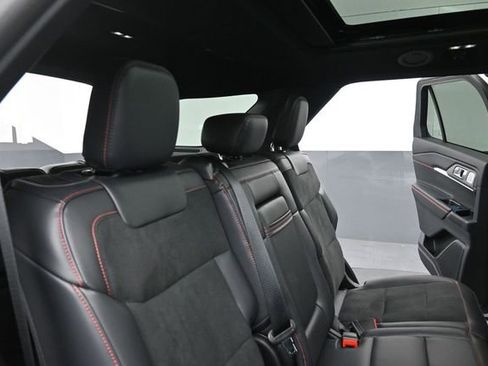Certified 2025 Ford Explorer ST AWD/4WD image 27