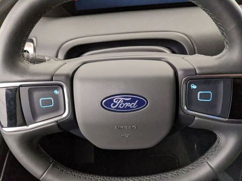 New 2025 Ford Expedition Active image 16