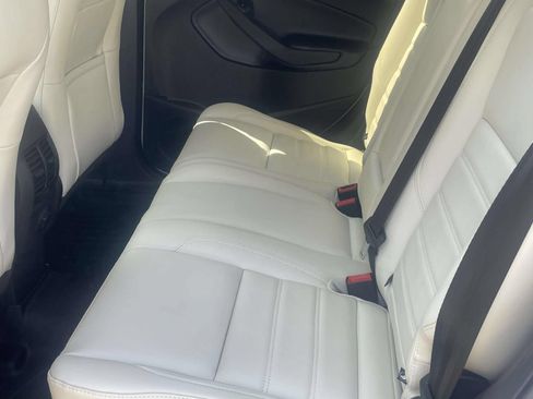 Used 2018 Ford Escape SEL w/ SEL Sport Appearance Package FWD image 14