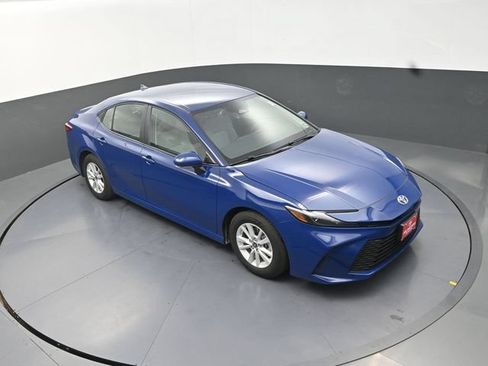 Used 2026 Toyota Camry LE w/ Convenience Package FWD image 23