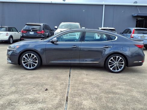 Used 2019 Kia Cadenza Technology image 26