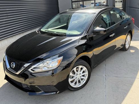 Used 2018 Nissan Sentra SV FWD image 2