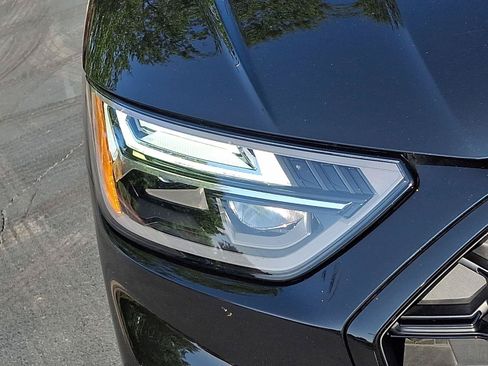 Used 2023 Audi SQ5 Premium Plus w/ Premium Plus Package AWD/4WD image 9
