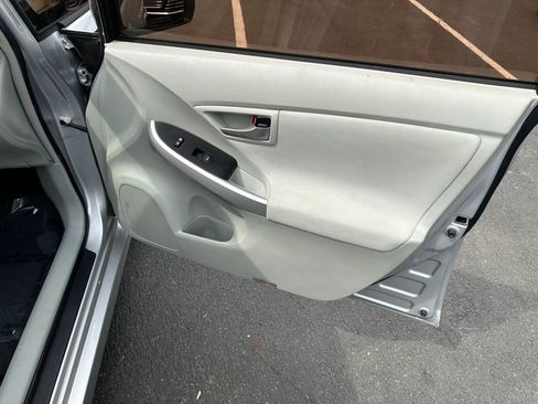 Used 2012 Toyota Prius Two image 17