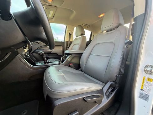 Used 2017 Chevrolet Colorado W/T w/ WT Convenience Package image 24