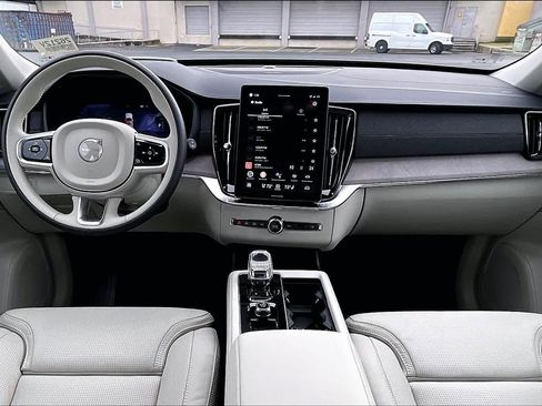 New 2026 Volvo XC90 T8 Ultra image 7
