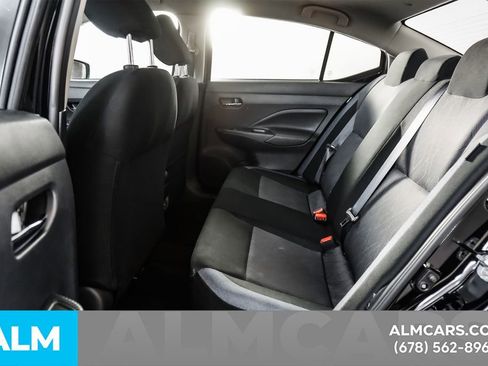 Used 2025 Nissan Versa SV FWD image 17