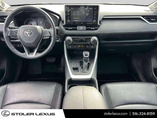 Used 2020 Toyota RAV4 XLE Premium AWD/4WD image 15