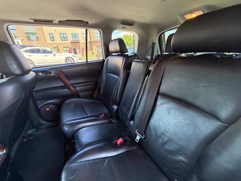 Used 2013 Toyota Highlander Limited AWD/4WD image 13