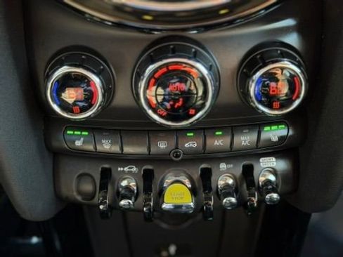 Used 2023 MINI Cooper SE image 35