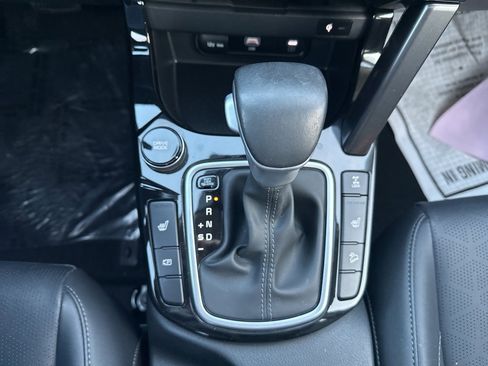 Used 2024 Kia Seltos EX image 20