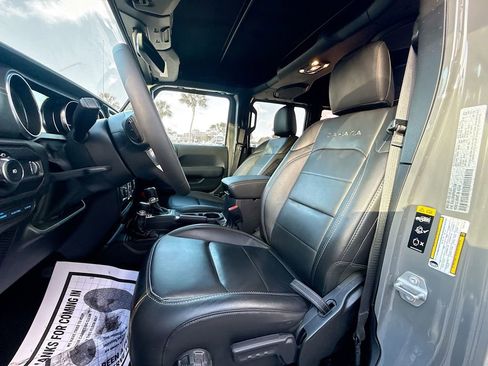 Used 2023 Jeep Wrangler Unlimited Sahara w/ Cold Weather Group image 23