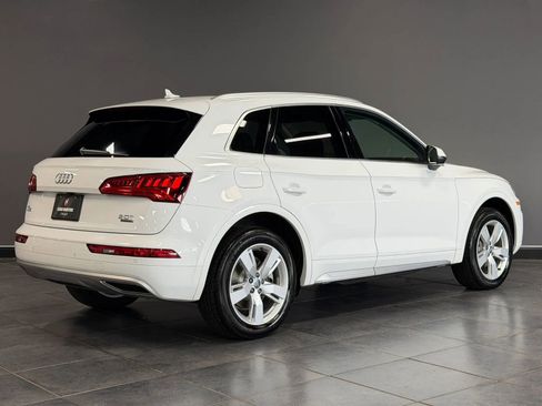 Used 2018 Audi Q5 2.0T Premium Plus w/ Premium Plus Package AWD/4WD image 5