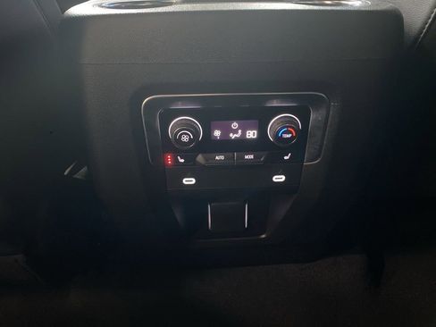 Used 2023 Chevrolet Tahoe High Country image 13