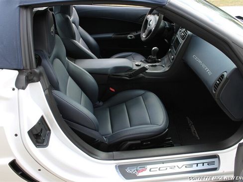 Used 2013 Chevrolet Corvette 427 w/ 1SC Preferred Equipment Group RWD image 22
