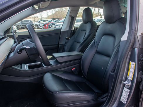 Used 2021 Tesla Model 3 Long Range image 9