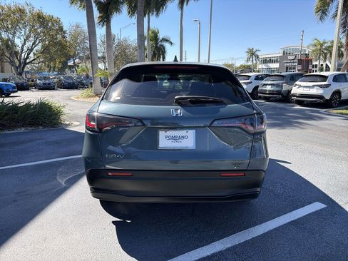 Certified 2023 Honda HR-V LX image 9