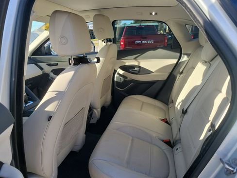 Used 2018 Jaguar E-PACE SE image 13